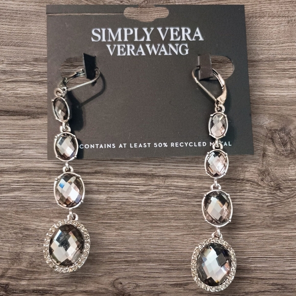 Simply Vera Vera Wang Jewelry - NWT Simply Vera Vera Wang Gray Crystal Rhinestone Dangle Earrings